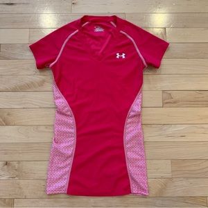 Under Armour heatgear women’s size small fitted XS pink short sleeve shirt